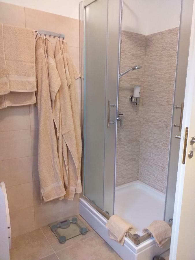 Apartman Leanton PUY Exterior foto